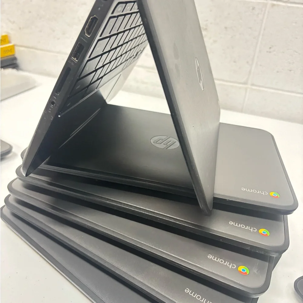 HP Chromebook - Black